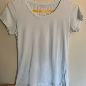 Everlane light blue tee